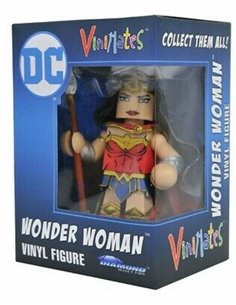 Wonder Woman Vinyl Figure